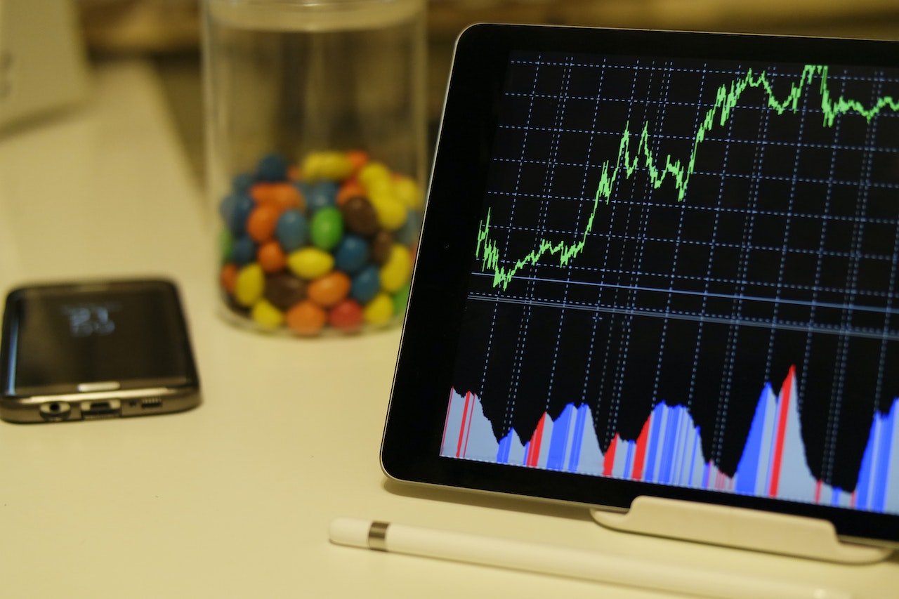 COMMENT MAÎTRISER LA PSYCHOLOGIE DU TRADING: guide du débutant