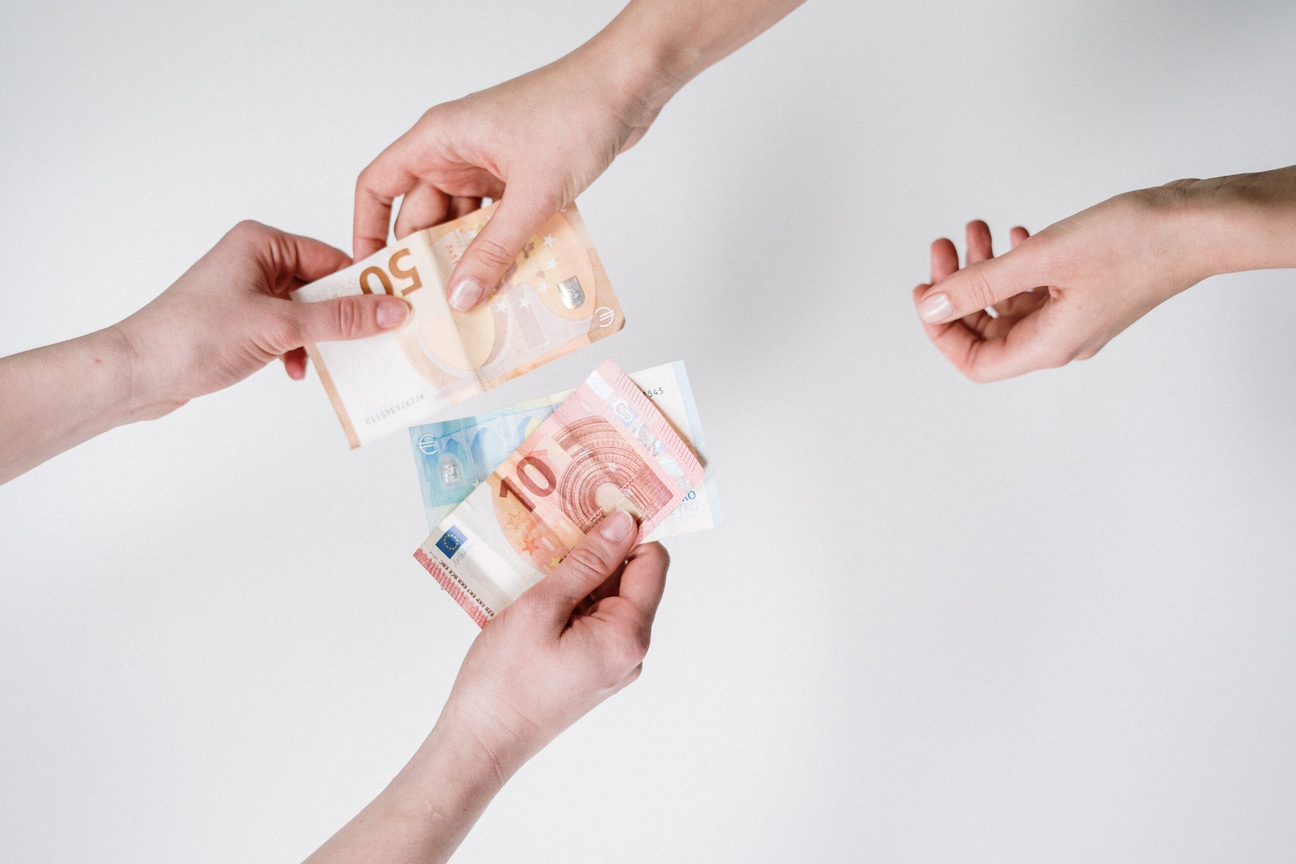 Tout ce que vous devez savoir sur Postepay Evolution : des coûts aux services