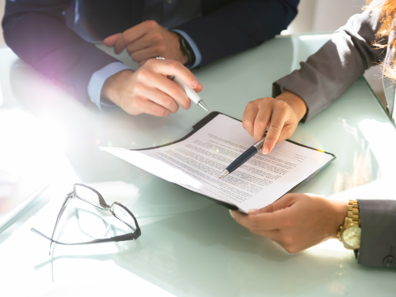 Comment signaler un avocat ?