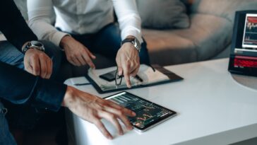 pexels alphatradezone 5833797