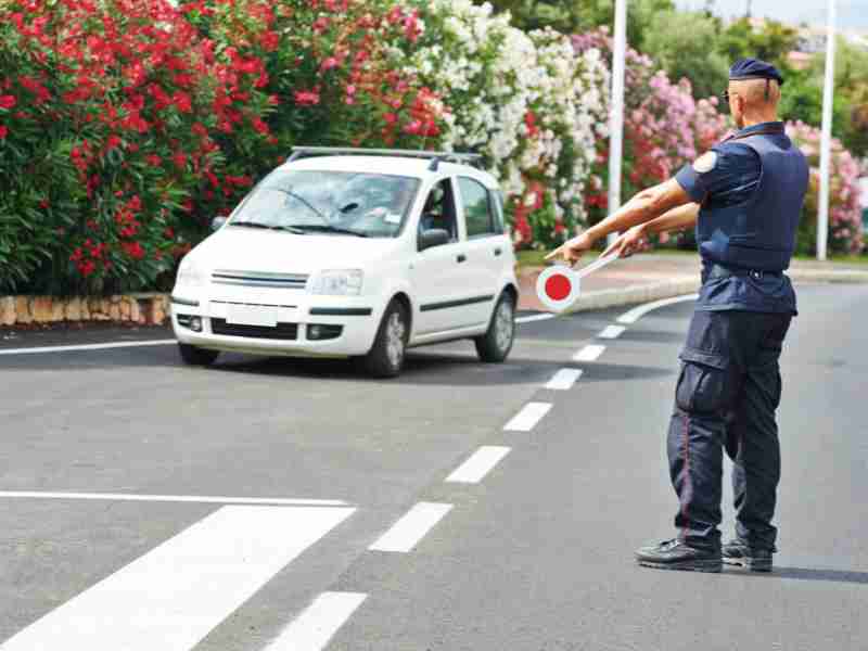 Comment signaler les forces de l’ordre